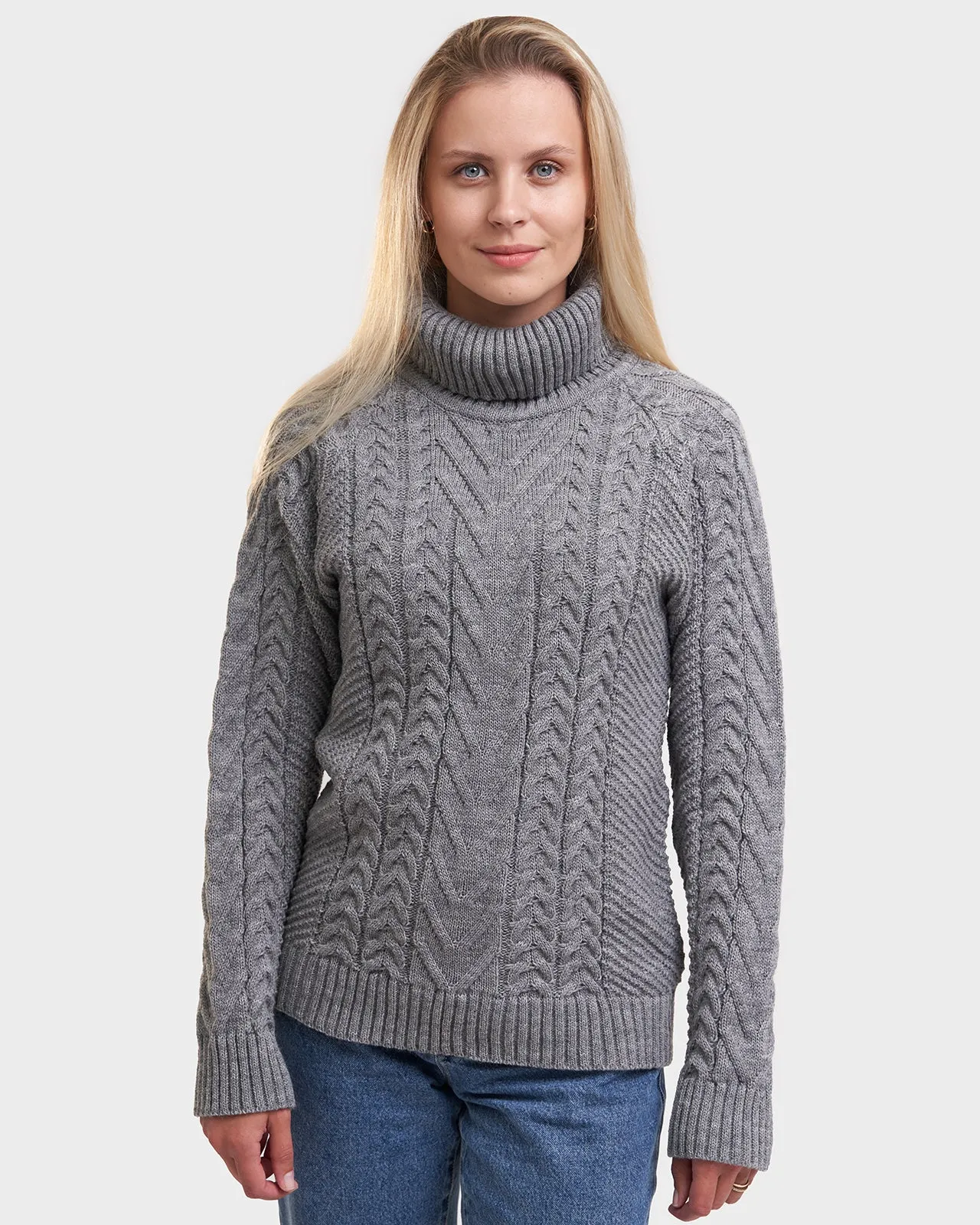 Käsmu women's braided high neck sweater