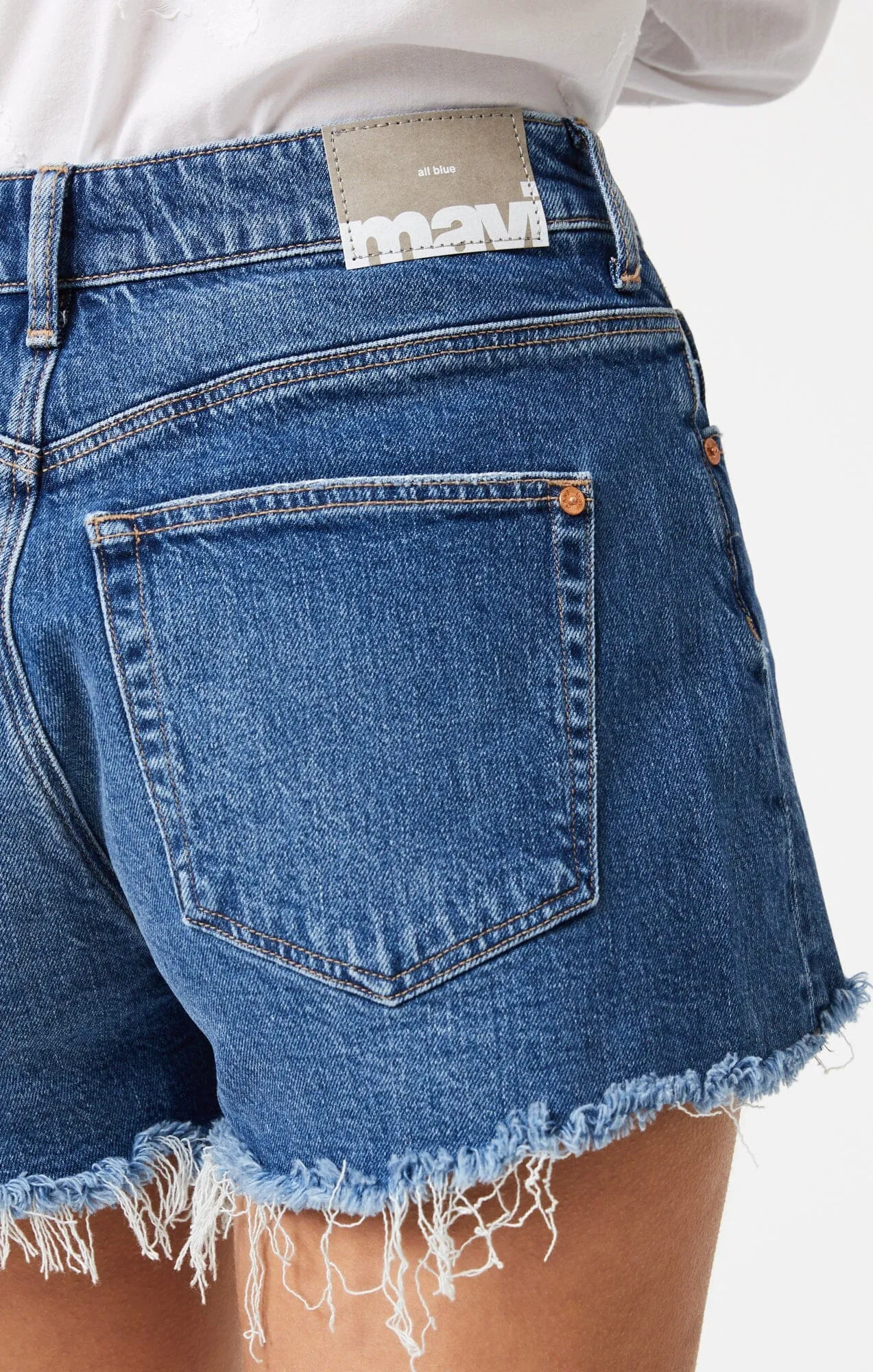 ROSIE BOYFRIEND SHORTS IN MID BRUSHED RECYCLED BLUE